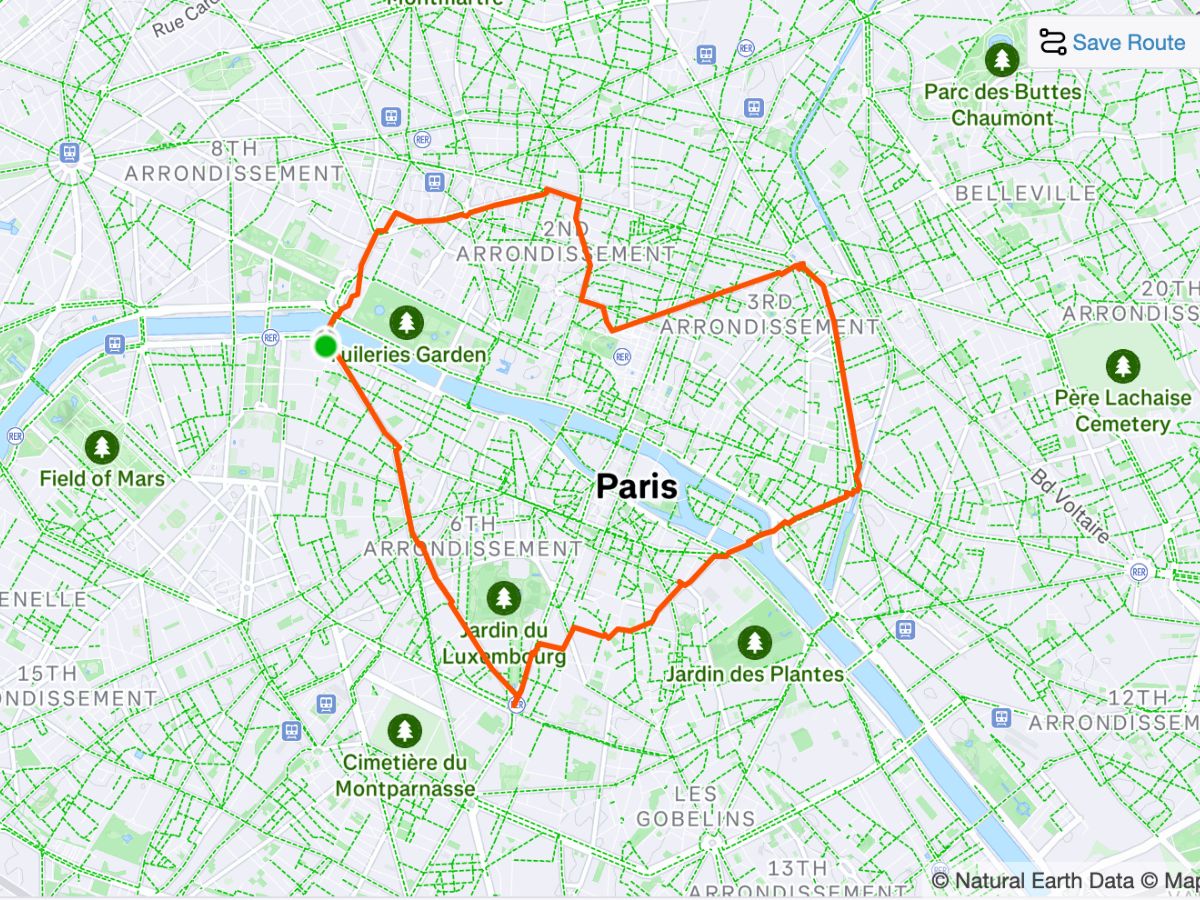 Heart-shaped fake Strava map created from a simulated GPS route in Paris.