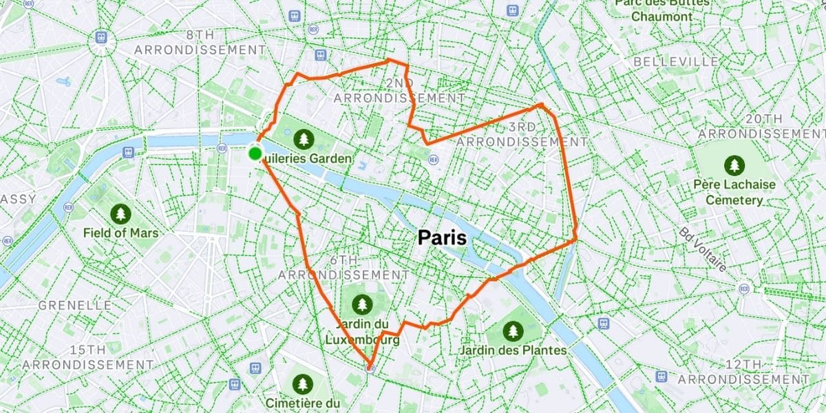 Clean GPS art route rendered on a fitness app map